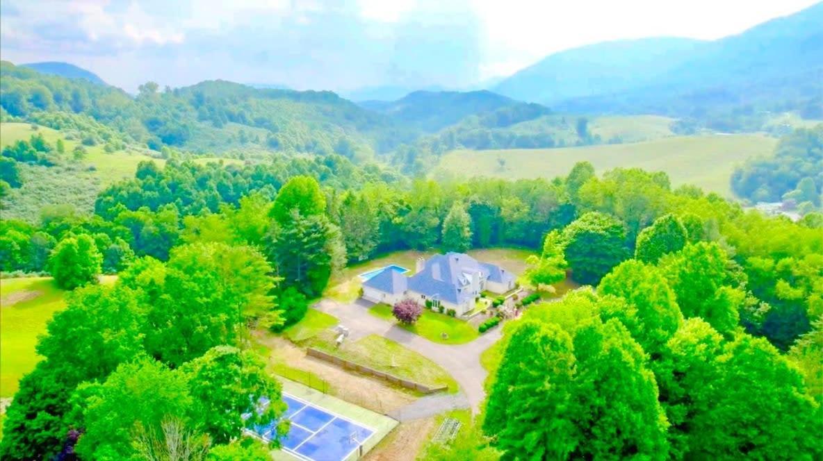 فيلا Gated Mansion - Basketball Court Movie Theater Views Big Stone Gap المظهر الخارجي الصورة